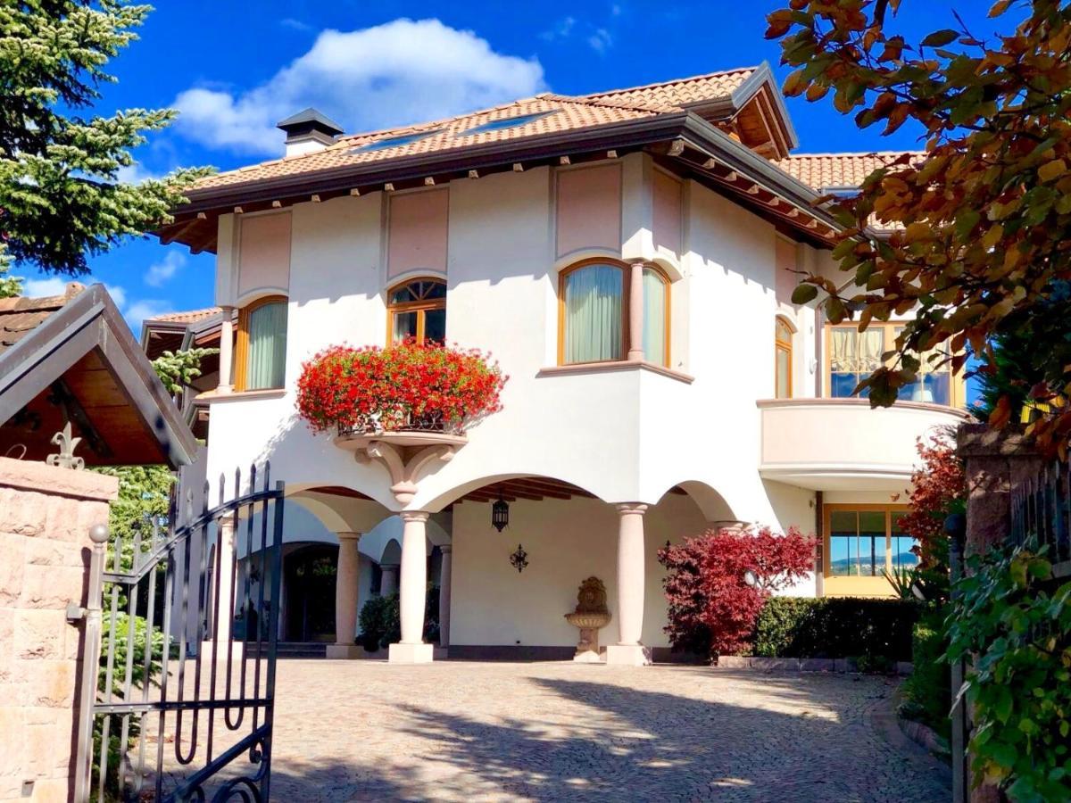 Appartamento Le Colonne - Relais Villa Quercia Tassullo Exteriér fotografie