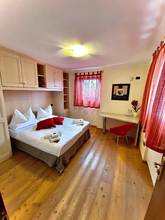 Appartamento Le Colonne - Relais Villa Quercia Tassullo Exteriér fotografie
